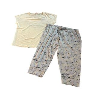 La Vie en Rose ‘hello sunshine’ Pajama set  with sloth print pants size M/L